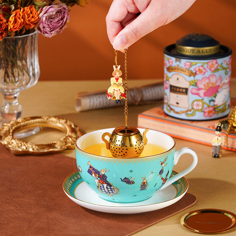 BlanBunny Reading Series Stainless Steel Tea Infuser use image