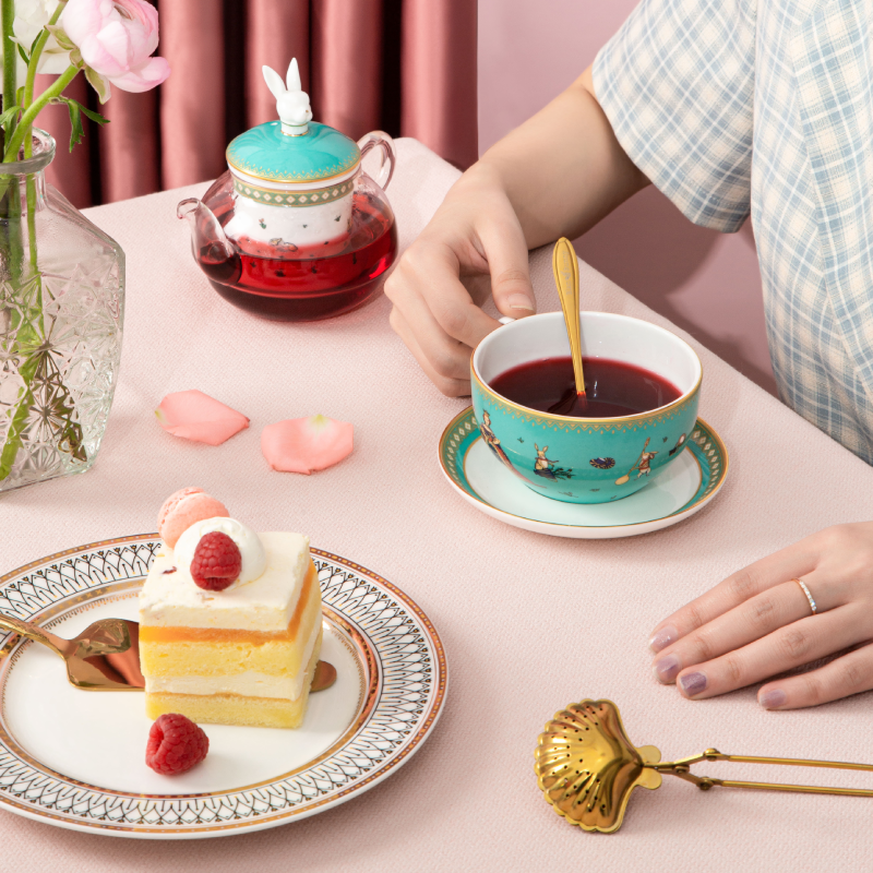 BlanBunny Peach Sweetheart Peach and blueberry Herbal Tea Classic Tin Loose Leaf, Premium Non-Caffeinated Fruit Blend