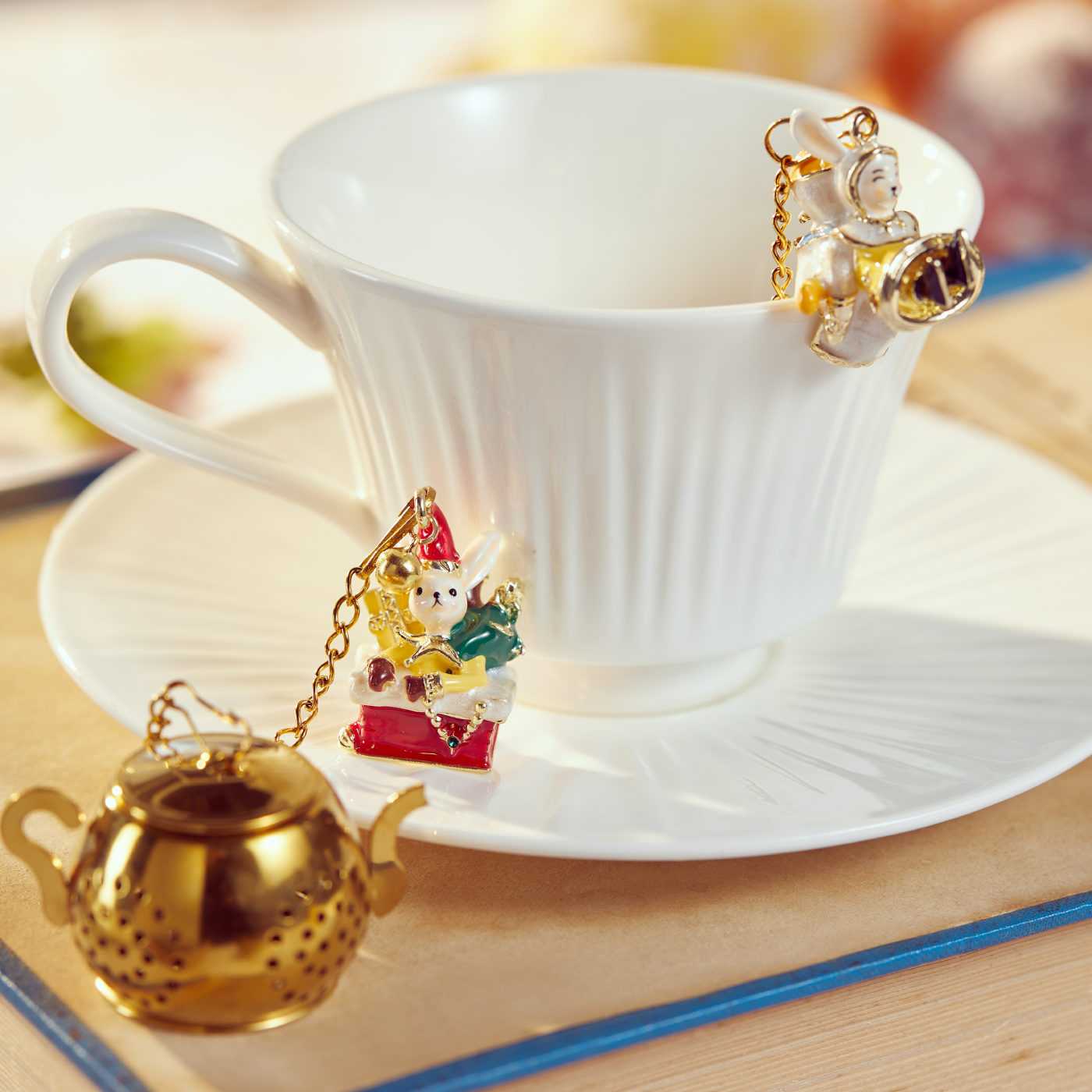 BlanBunny Snow Friends Tea Infuser Stainless Steel Mini Teapot Strainer