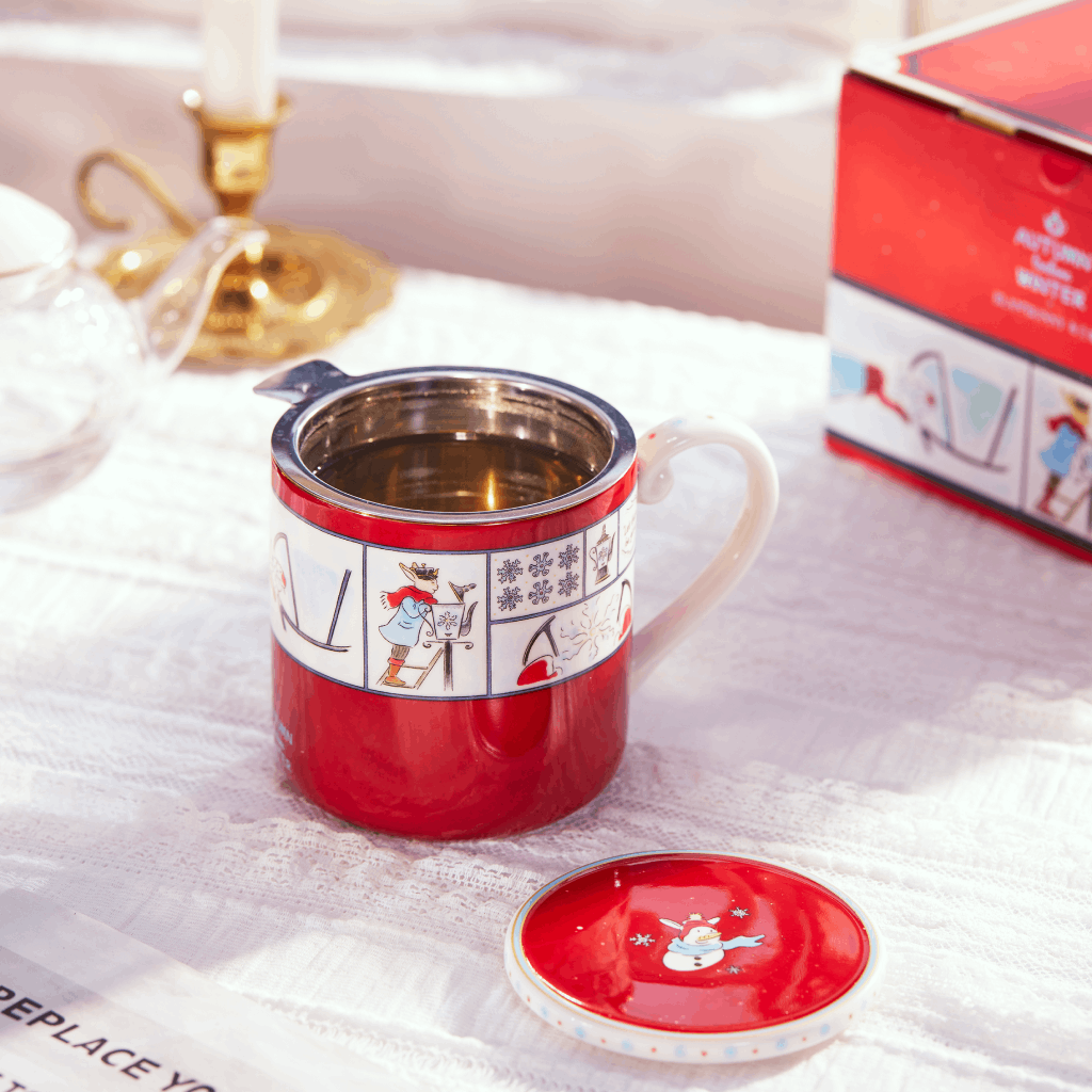 BlanBunny Autumn & Winter Snowflake Lantern Bone China Mug with Lid – Stainless Steel Tea Infuser