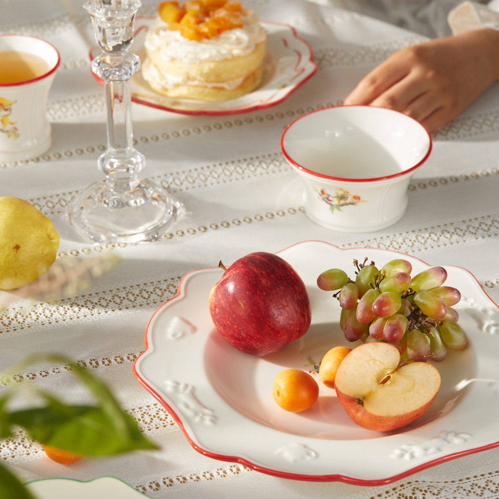 BlanBunny Willow Kite 4-Piece Porcelain Dinnerware Set – Embossed Plates, Bowl & Cup, Microwave & Dishwasher Safe, for Everyday Dining