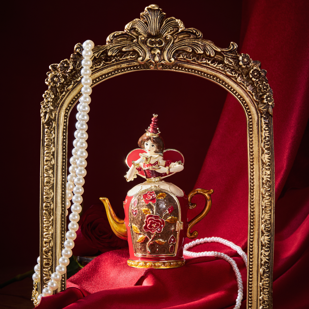 BlanBunny Red Queen Zinc Alloy Jewelry Box Enamel Alloy Trinket Box Handcrafted Keepsake Gift Enamel Collectible