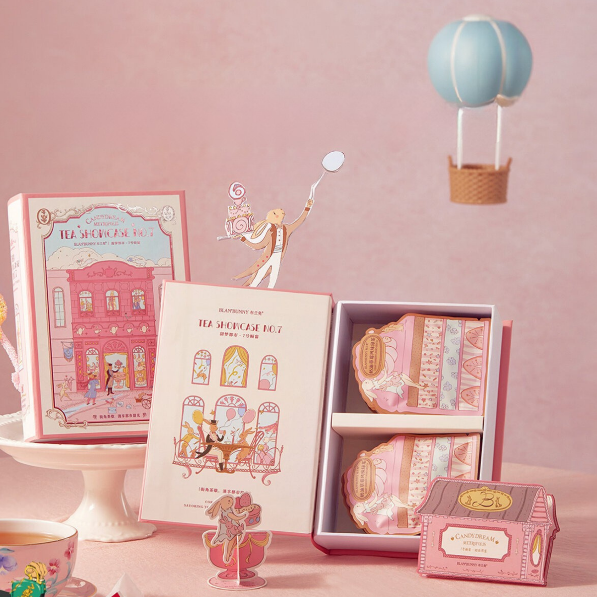 Tea Showcase No.7 illustrated box and tea sachets