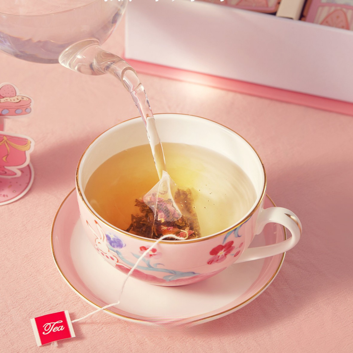 Tea Showcase No.7 tea bag with hot water being poured