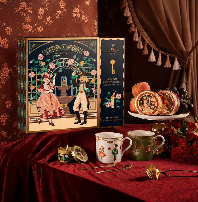 Midnight Paris Tea Gift Box section 3