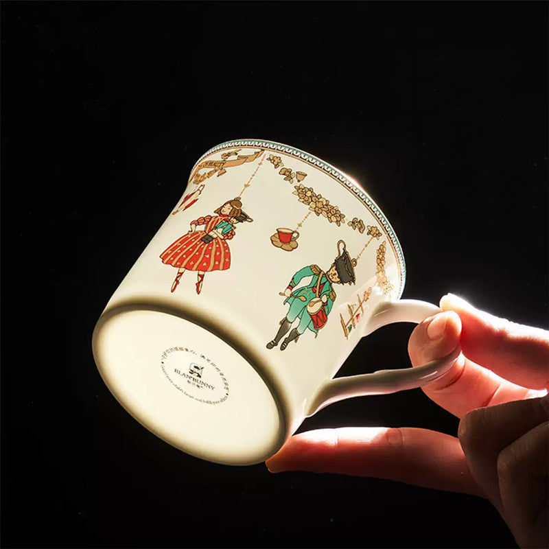 Wonderland Parade Tea & Cup Gift Box section 2.1