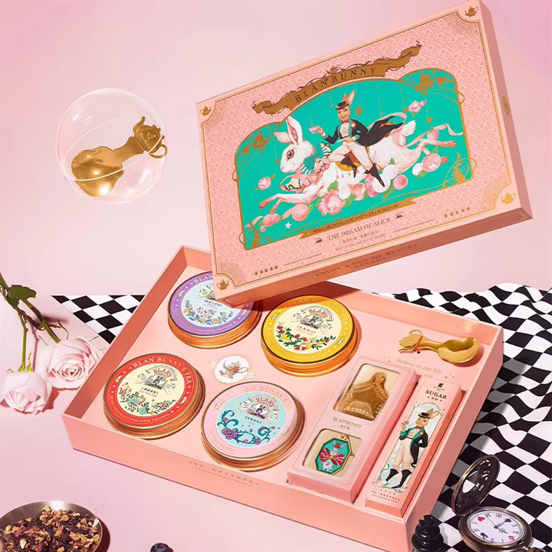 The Dream of Alice Premium Gift Box product image 2