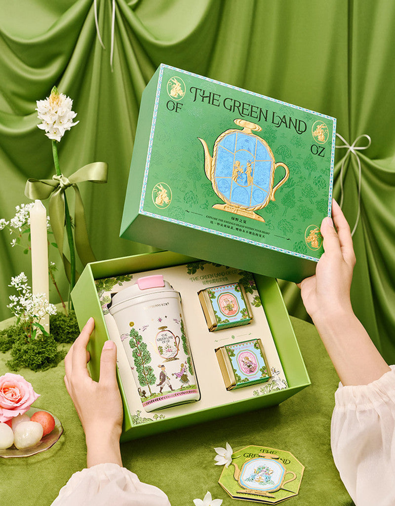 The Green Land of Oz Summer Gift Box section 1
