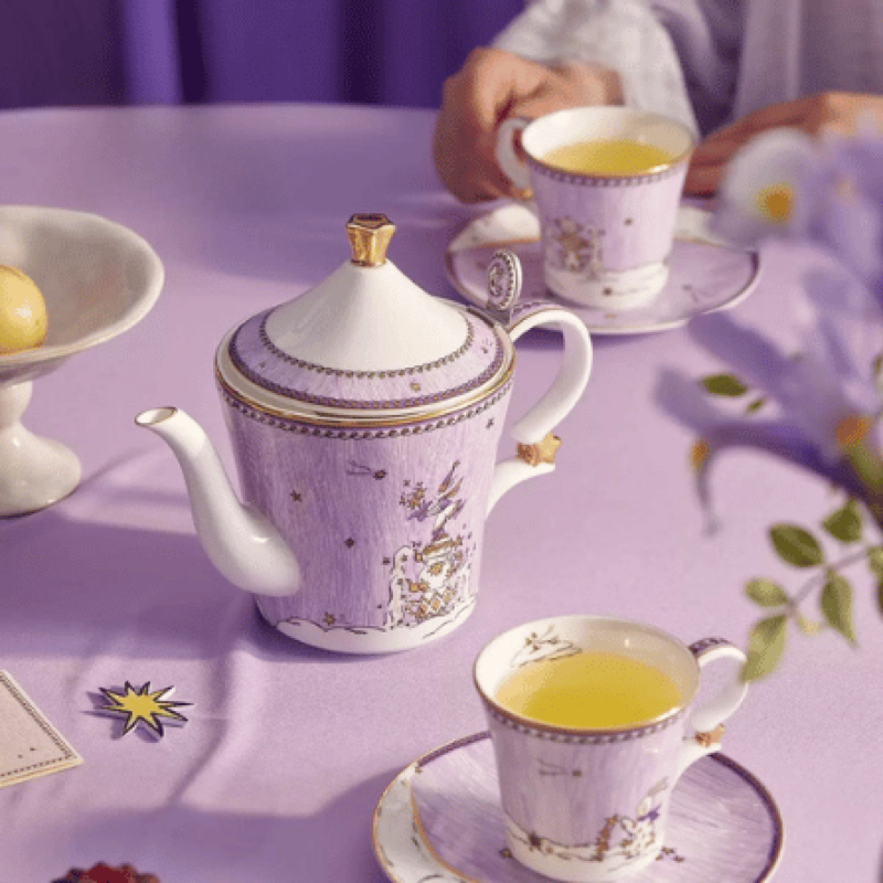 Dreamland Circus bone china tea set — image 2