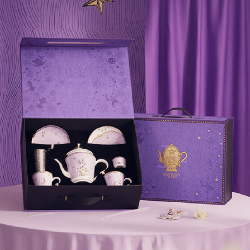 Dreamland Circus bone china tea set — image 8